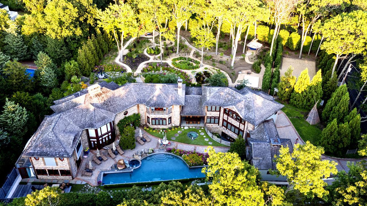 East Hampton Art House Bed And Breakfast Exteriör bild